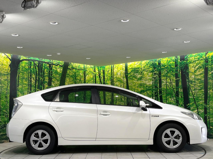 2013 Toyota Prius DAA-ZVW30 (UW-6a014771dc353)[18]