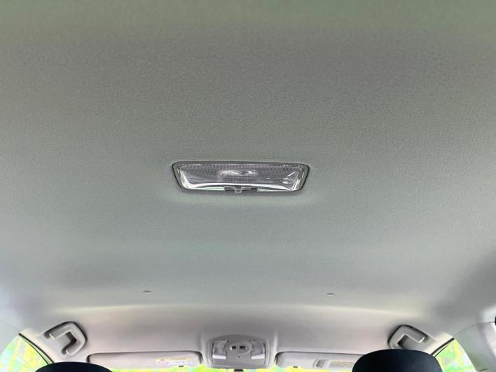 2013 Toyota Prius DAA-ZVW30 (UW-6a014771dc353)[13]