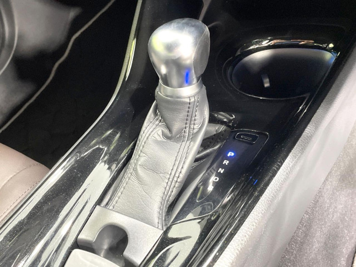 2018 Toyota C-HR DAA-ZYX10 (UW-6a01477c71a44)[11]