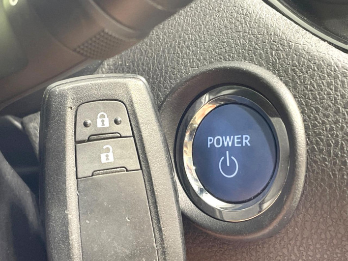 2018 Toyota C-HR DAA-ZYX10 (UW-6a01477c71a44)[9]