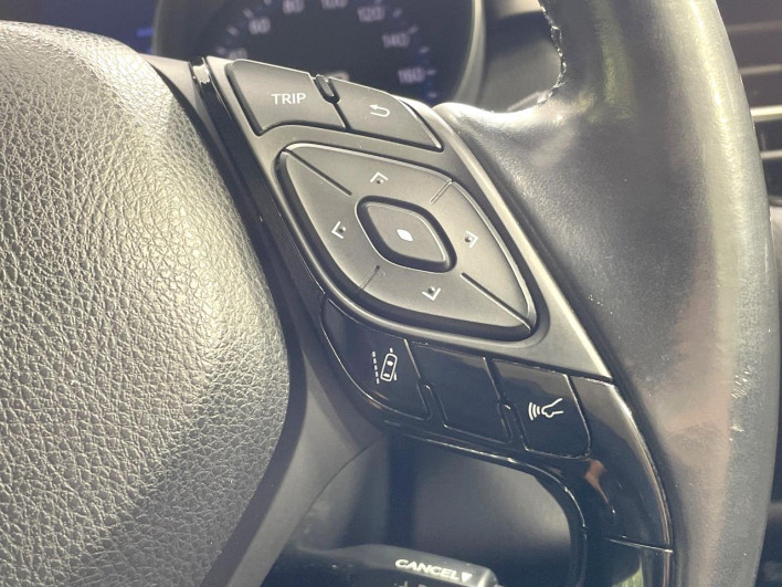2018 Toyota C-HR DAA-ZYX10 (UW-6a01477c71a44)[24]