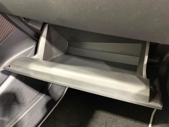 2018 Toyota C-HR DAA-ZYX10 (UW-6a01477c71a44)[10]