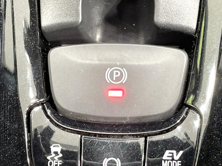 2018 Toyota C-HR DAA-ZYX10 (UW-6a01477c71a44)[12]