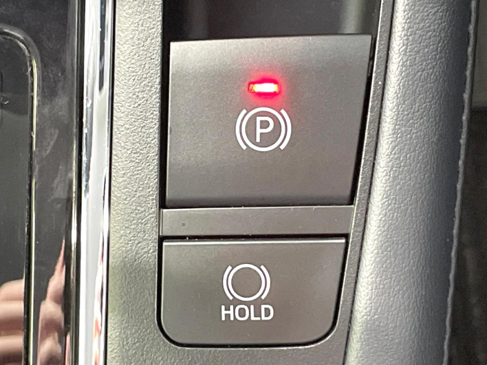 2018 Toyota Alphard DBA-AGH30W (UW-6a02985c2bf28)[28]