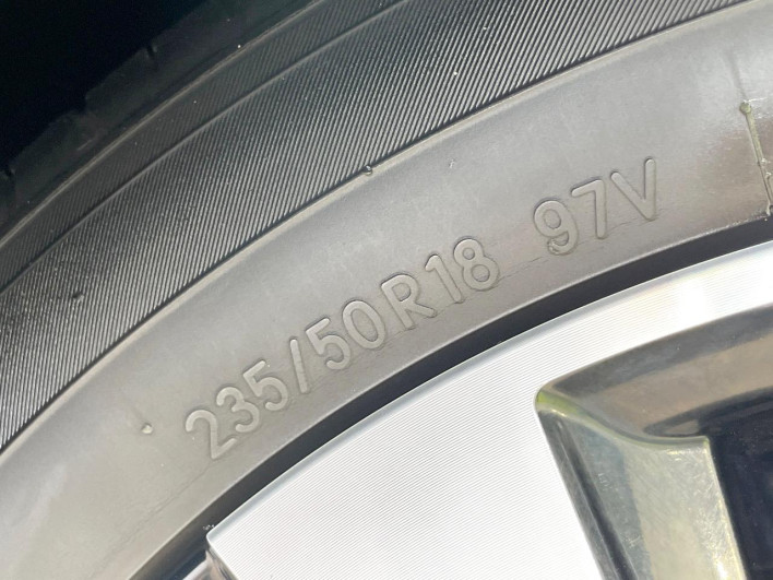 2018 Toyota Alphard DBA-AGH30W (UW-6a02985c2bf28)[20]