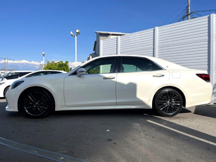 2016 Toyota Crown DBA-ARS210 (UW-6a0298698c1ff)[17]