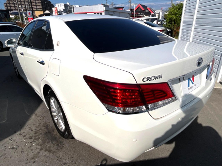 2014 Toyota Crown Hybrid DAA-AWS210 (UW-6a02986be8c67)[17]