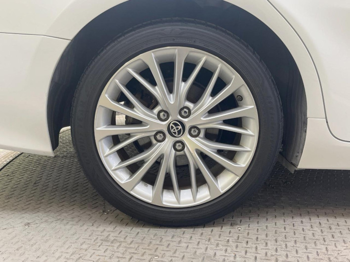 2018 Toyota Camry DAA-AXVH70 (UW-6a02987361b36)[12]