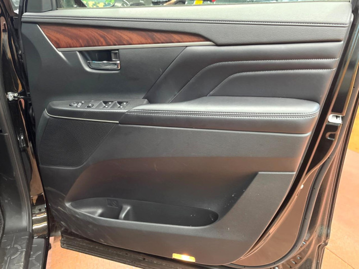 2024 Mitsubishi Delica D:5 3DA-CV1W (UW-6a02988bd15e1)[21]