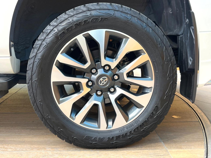 2023 Toyota Land Cruiser Prado 3DA-GDJ150W (UW-6a0298a050025)[27]