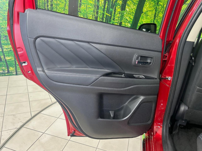 2017 Mitsubishi OUTLANDER PHEV DLA-GG2W (UW-6a0298a5ca772)[27]