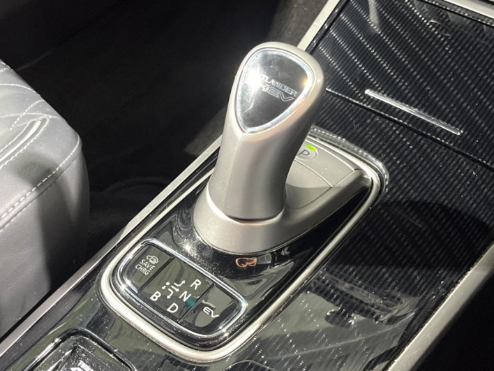 2019 Mitsubishi OUTLANDER PHEV 5LA-GG3W (UW-6a0298a5db00c)[22]