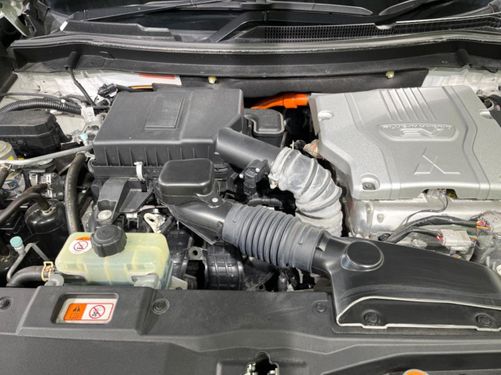 2019 Mitsubishi OUTLANDER PHEV 5LA-GG3W (UW-6a0298a5db00c)[7]