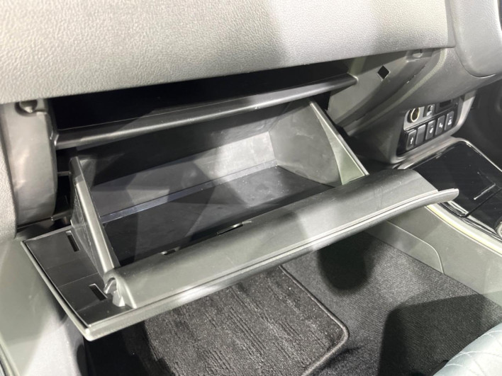 2019 Mitsubishi OUTLANDER PHEV 5LA-GG3W (UW-6a0298a5db00c)[4]