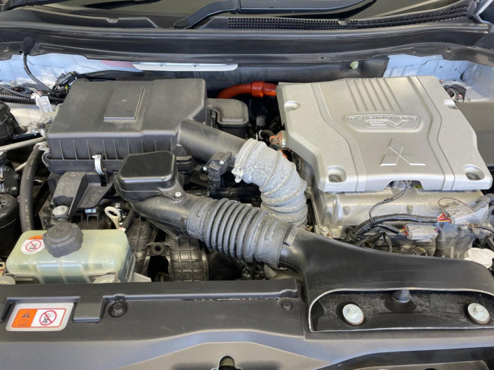2022 Mitsubishi Eclipse Cross PHEV 5LA-GL3W (UW-6a0298a83c203)[6]