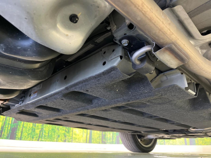 2022 Mitsubishi OUTLANDER PHEV 5LA-GN0W (UW-6a0298a85dcee)[26]