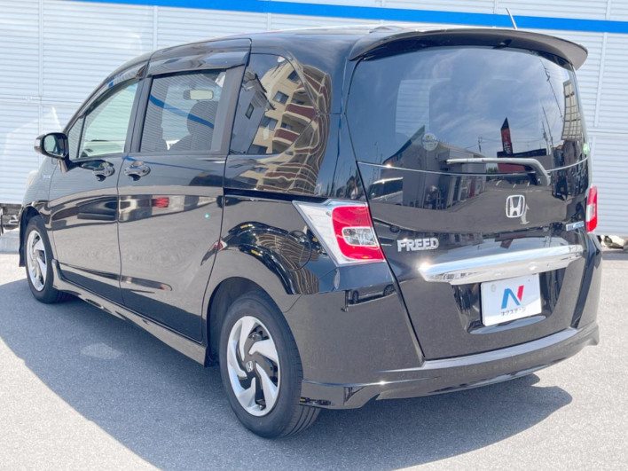 2015 Honda Freed hybrid DAA-GP3 (UW-6a0298a8b9511)[17]