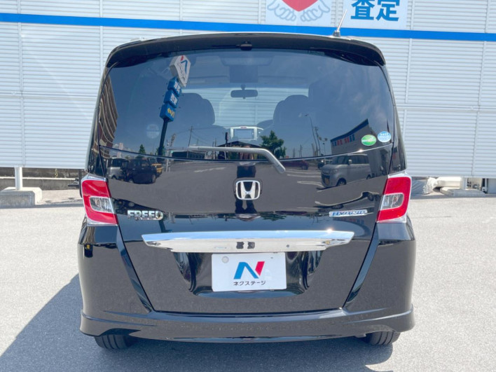 2015 Honda Freed hybrid DAA-GP3 (UW-6a0298a8b9511)[19]