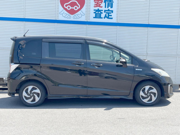 2015 Honda Freed hybrid DAA-GP3 (UW-6a0298a8b9511)[13]