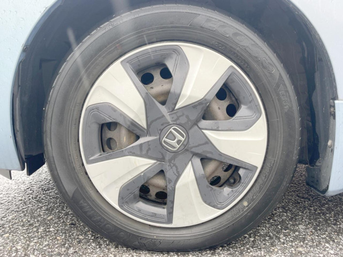 2016 Honda Fit Hybrid DAA-GP5 (UW-6a0298a97fde7)[24]