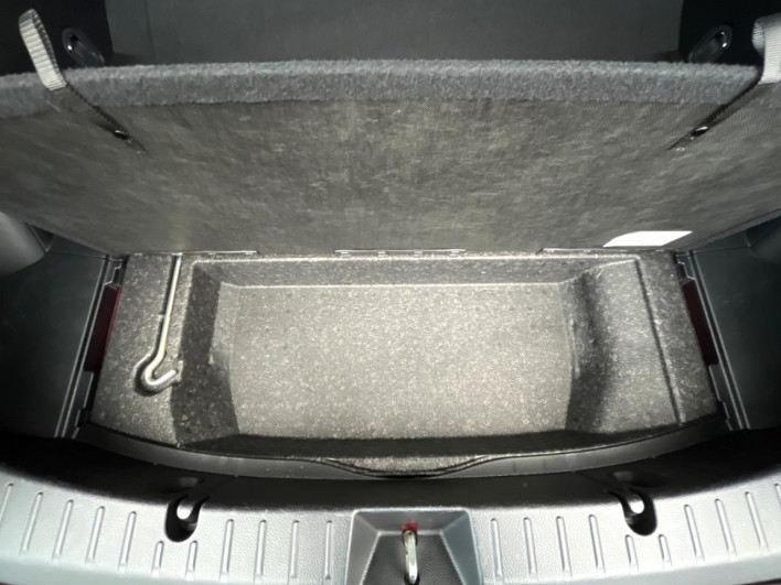 2015 Subaru XV DBA-GP7 (UW-6a0298ab41f4d)[29]