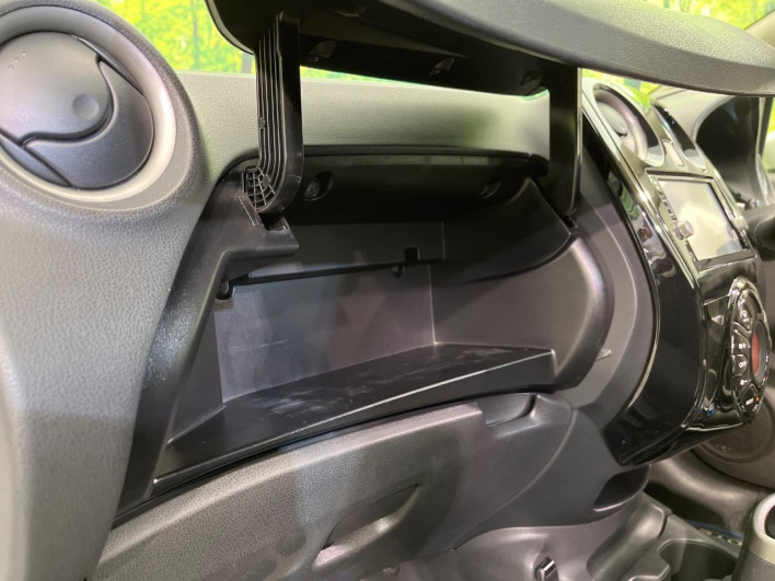 2017 Nissan Note DAA-HE12 (UW-6a0298b214eef)[10]
