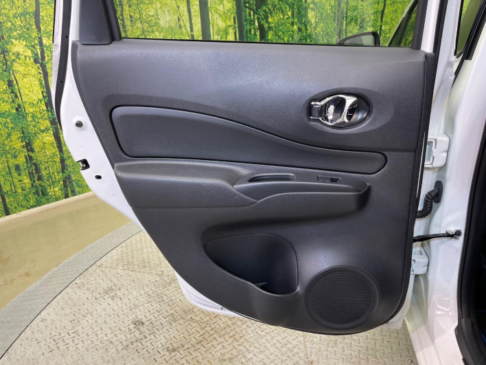 2017 Nissan Note DAA-HE12 (UW-6a0298b214eef)[8]
