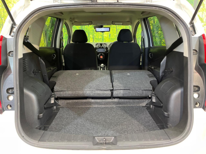 2017 Nissan Note DAA-HE12 (UW-6a0298b214eef)[14]