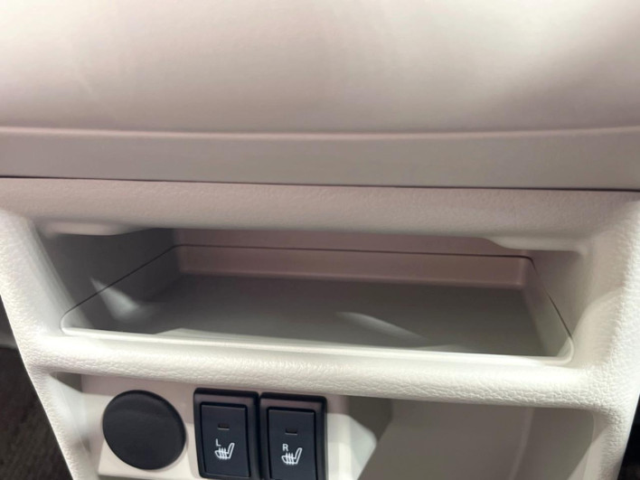 2018 Suzuki ALTO Lapin DBA-HE33S (UW-6a0298b4a94d9)[25]