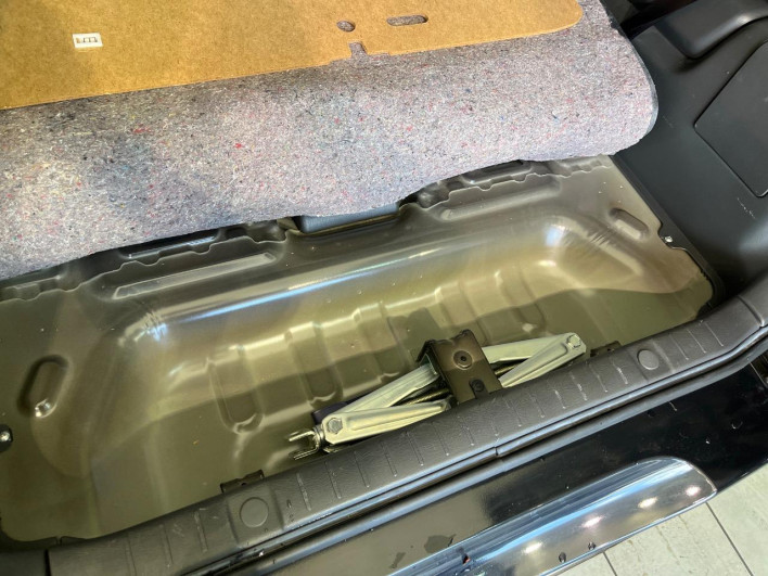 2012 Suzuki Jimny ABA-JB23W (UW-6a0298b99cc86)[16]