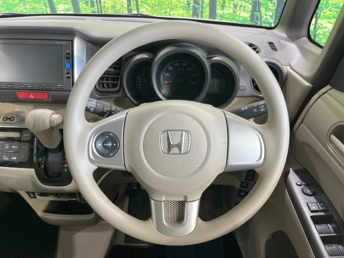 2017 Honda N-BOX DBA-JF1 (UW-6a0298bf380f7)[20]