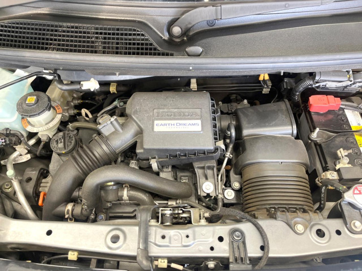 2017 Honda N-BOX CUSTOM DBA-JF3 (UW-6a0298c33dfaf)[4]