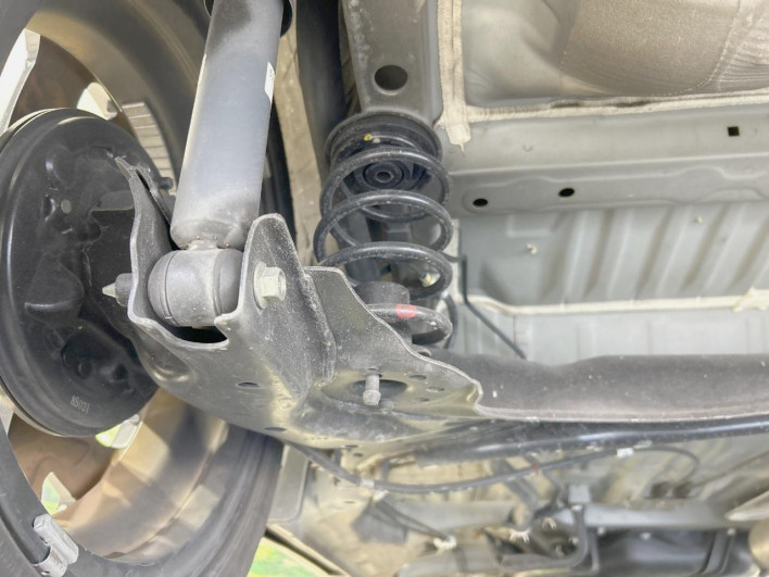 2018 Honda N-BOX CUSTOM DBA-JF3 (UW-6a0298c3eaefd)[18]