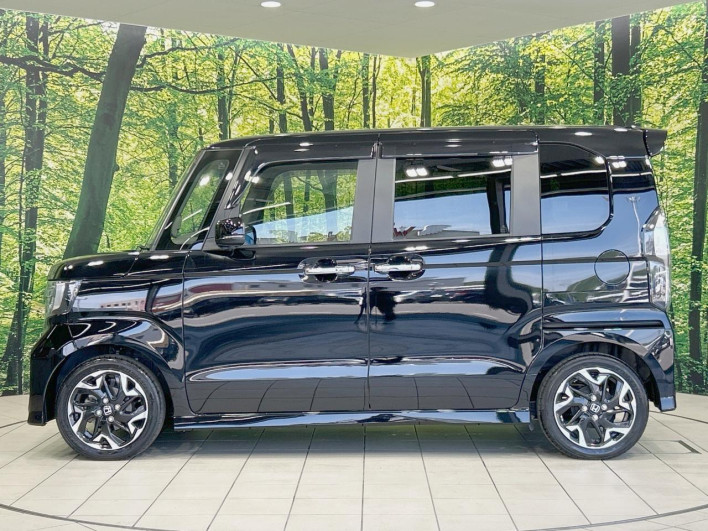 2018 Honda N-BOX CUSTOM DBA-JF3 (UW-6a0298c3eaefd)[9]