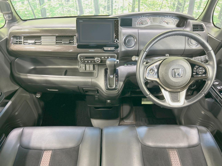 2018 Honda N-BOX CUSTOM DBA-JF3 (UW-6a0298c3eaefd)[24]