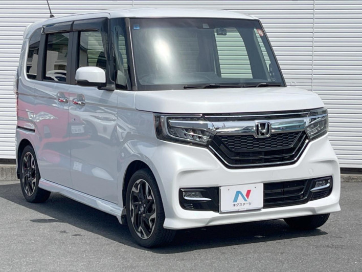 2019 Honda N-BOX CUSTOM DBA-JF3 (UW-6a0298c522f19)[17]