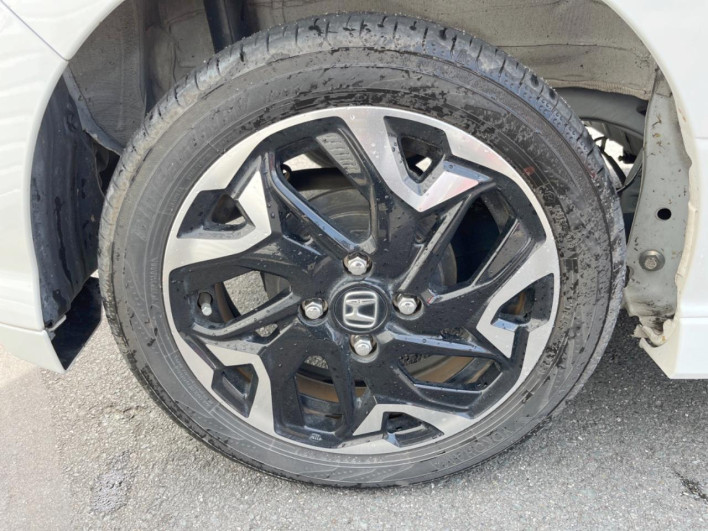 2019 Honda N-BOX CUSTOM DBA-JF3 (UW-6a0298c522f19)[11]