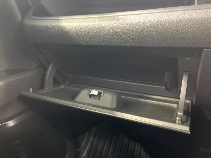 2019 Honda N-BOX CUSTOM 6BA-JF3 (UW-6a0298c5da1af)[22]