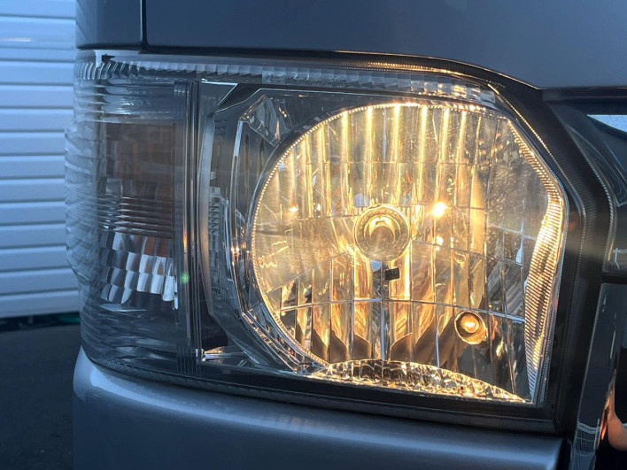 2017 Toyota Hiace Van QDF-KDH201V (UW-6a0298d39cd73)[4]