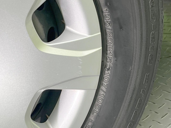 2016 Toyota Hiace Van LDF-KDH211K (UW-6a0298d3b9d24)[11]