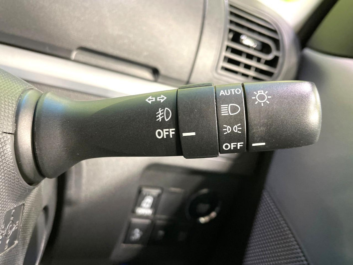 2015 Daihatsu Tanto DBA-LA600S (UW-6a0298e7befd3)[29]