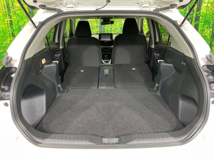 2020 Toyota Yaris Cross 6AA-MXPJ15 (UW-6a02991de4267)[18]