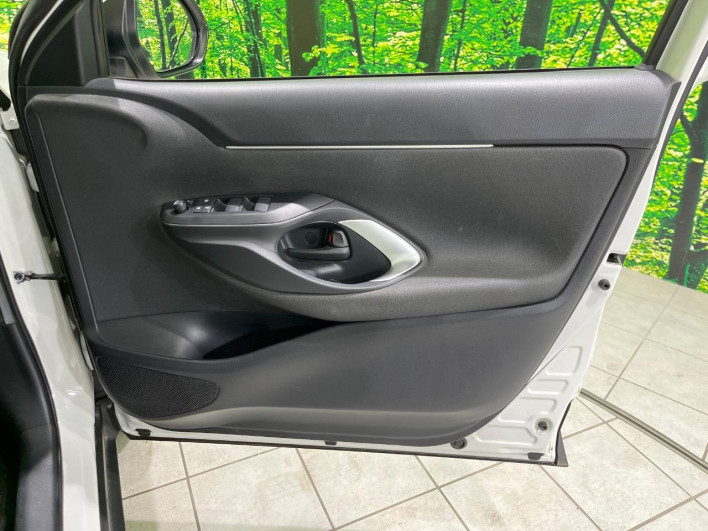 2020 Toyota Yaris Cross 6AA-MXPJ15 (UW-6a02991de4267)[12]