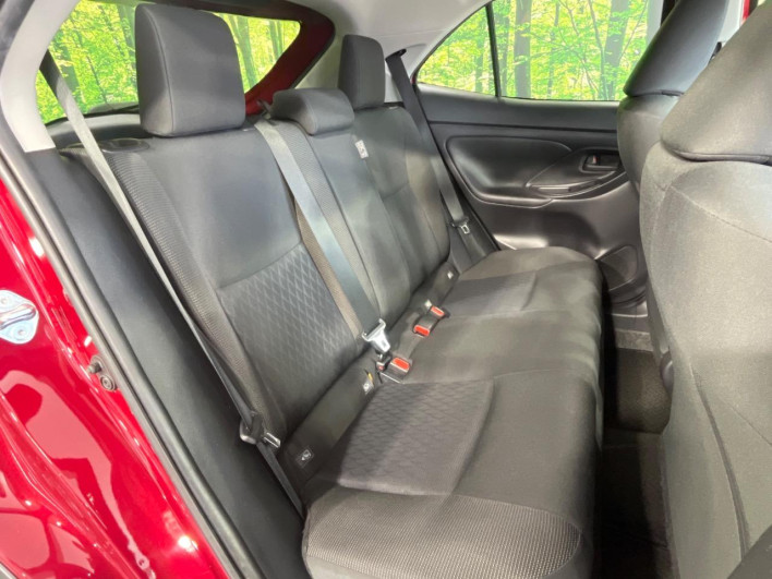 2022 Toyota Yaris Cross 6AA-MXPJ15 (UW-6a02991e237e3)[8]