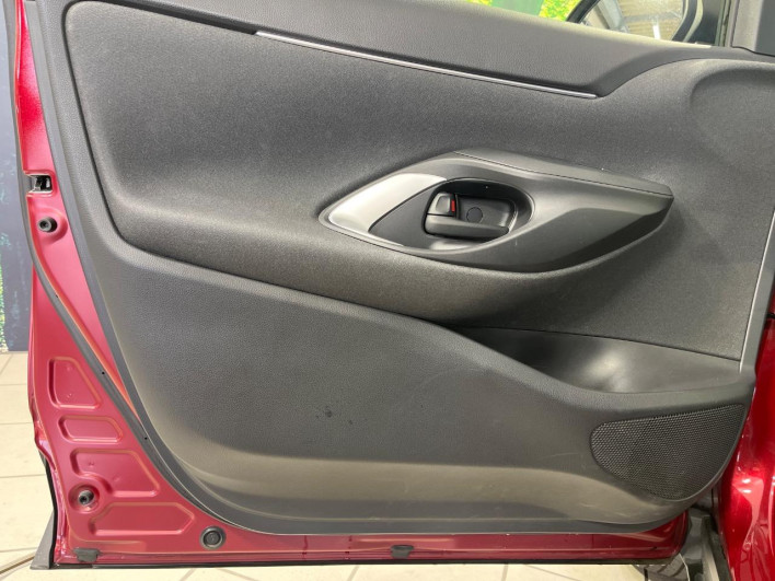 2022 Toyota Yaris Cross 6AA-MXPJ15 (UW-6a02991e237e3)[20]