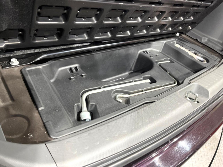 2013 Toyota Sienta DBA-NCP81G (UW-6a029929a9189)[17]