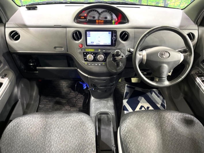 2013 Toyota Sienta DBA-NCP81G (UW-6a029929a9189)[10]