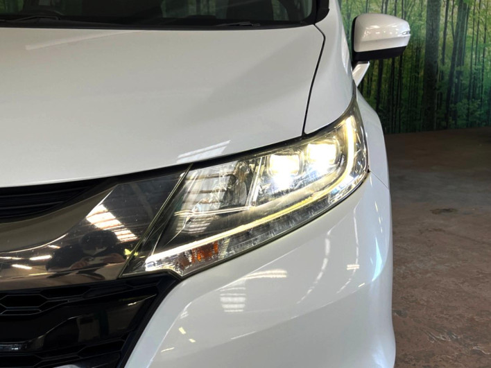 2015 Honda Odyssey DBA-RC1 (UW-6a0299366a571)[14]