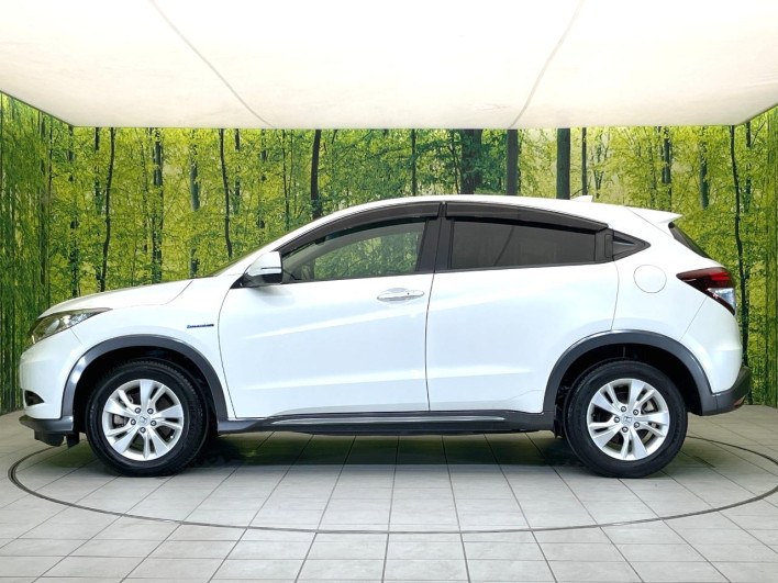 2017 Honda VEZEL DAA-RU3 (UW-6a02993b5d21b)[24]