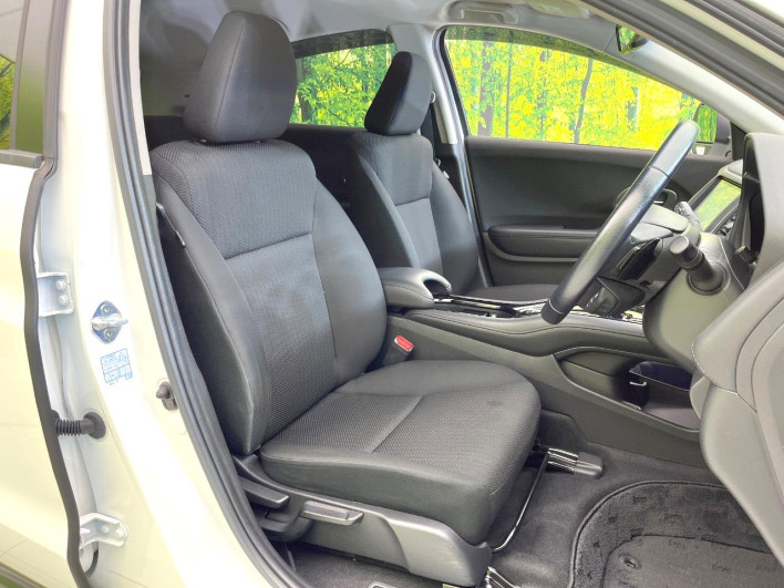 2017 Honda VEZEL DAA-RU3 (UW-6a02993b5d21b)[13]